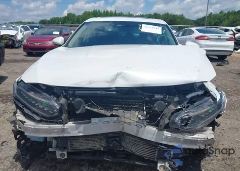 2019 Honda Accord Touring 2.0T z USA, uszkodzony, nr VIN 1HGCV2F96KA015987